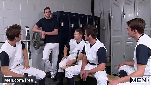 (Johnny Rapid) Shoots His Load While Getting Double Penetrated In An Orgy With His Coach (Andrew Stark) – Men 11 min