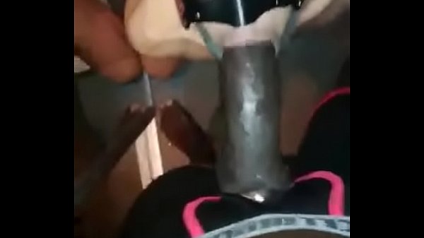 Deepthroat a negro. Tú puedes o te rindes?