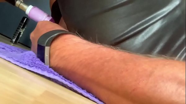 Latex 70 machine milking