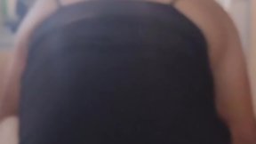 Ivo demonio: honduran cd enjoys playing dress up