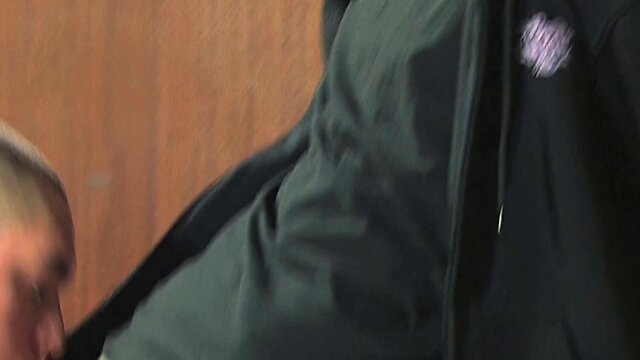 Hot couple loves to kiss hot and suck pecker hard until they sperm