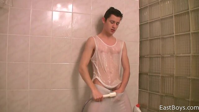 Exclusive casting lovely twink in the bath antonio palmer