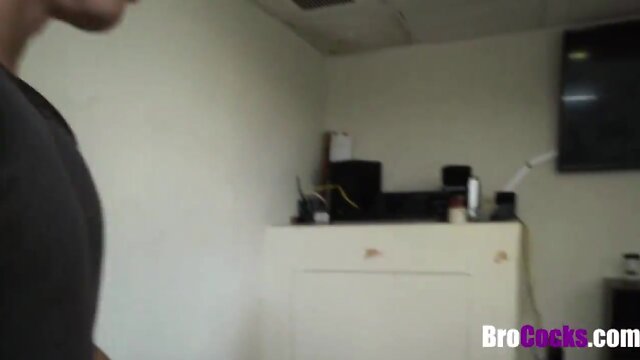 Stepbrothers provoke & fuck eachother