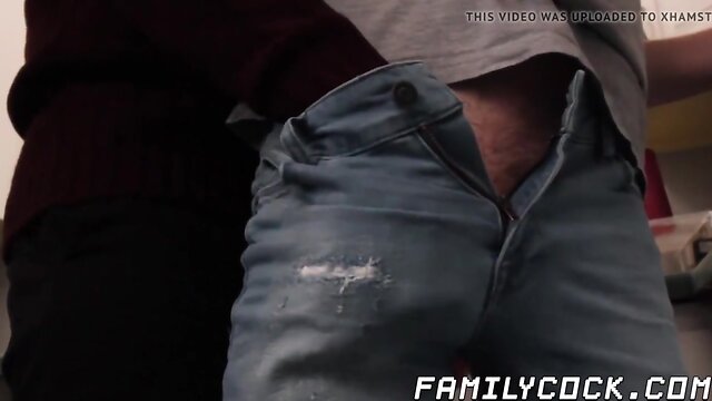 Jock aged man slamming stepsons tight without condoms hole