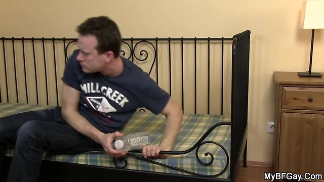 Morning gaysex with blonde buddy