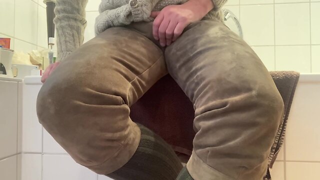 Video of Man in german leather knickerbockers