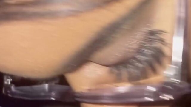 Fat female student enjoys slurping up to favorite professor